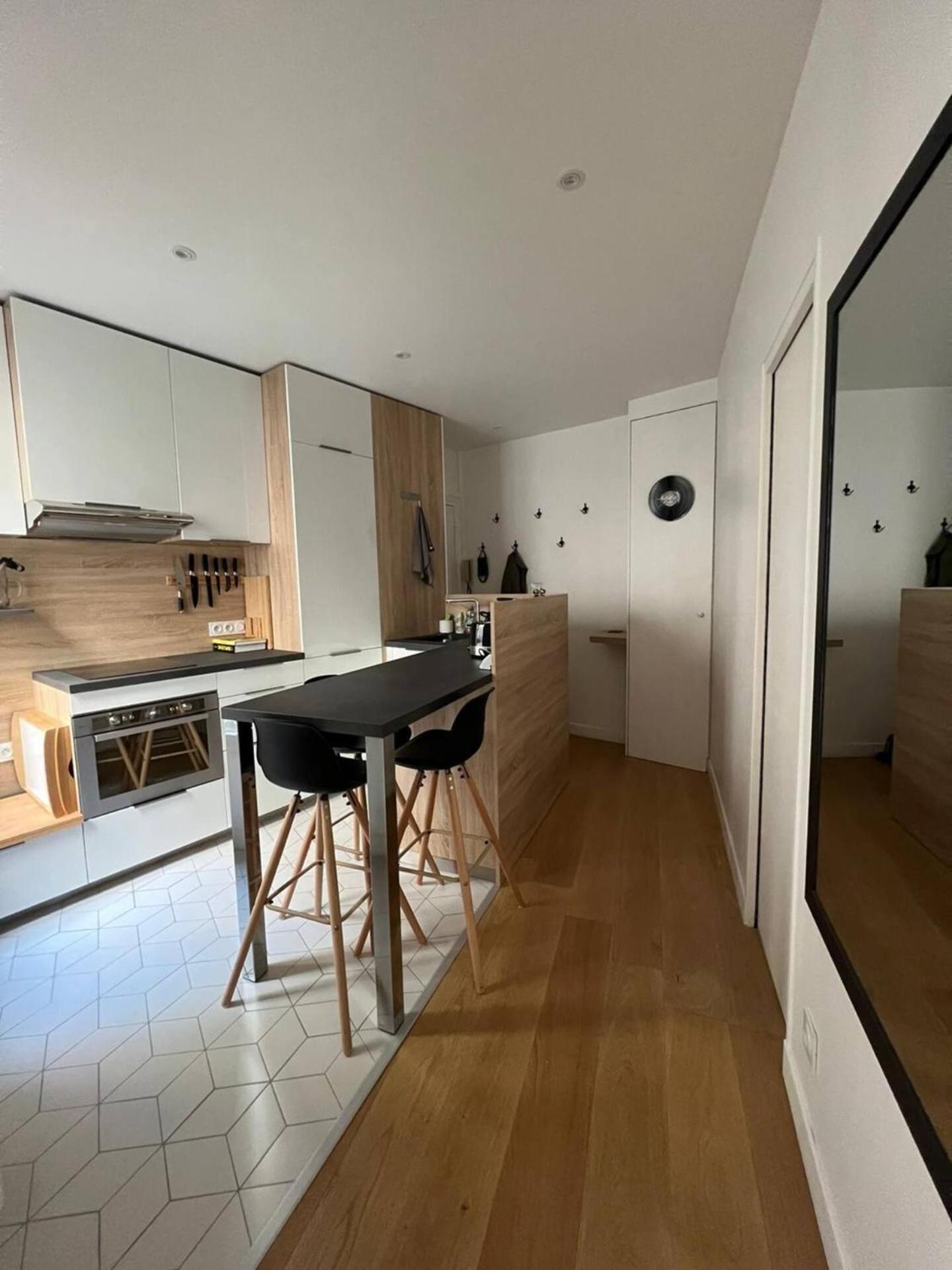 Apartment Confortable - Canal Saint Martin *